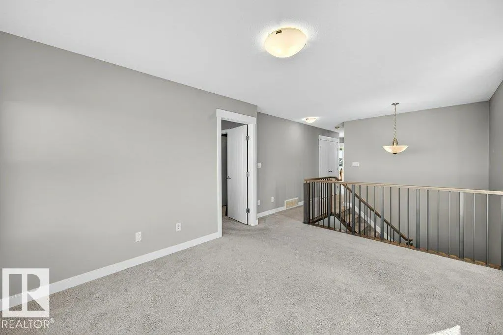 22540 82 AV NW