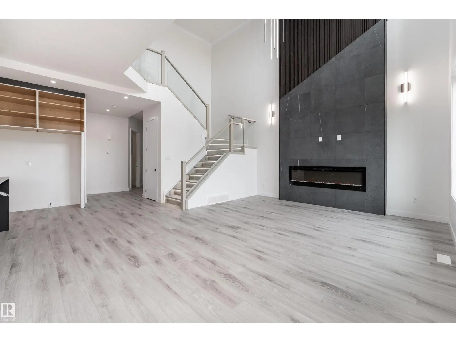 145 Graybriar DR