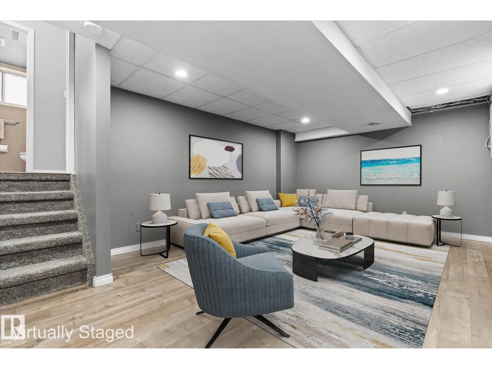 33 WESTGLEN CR