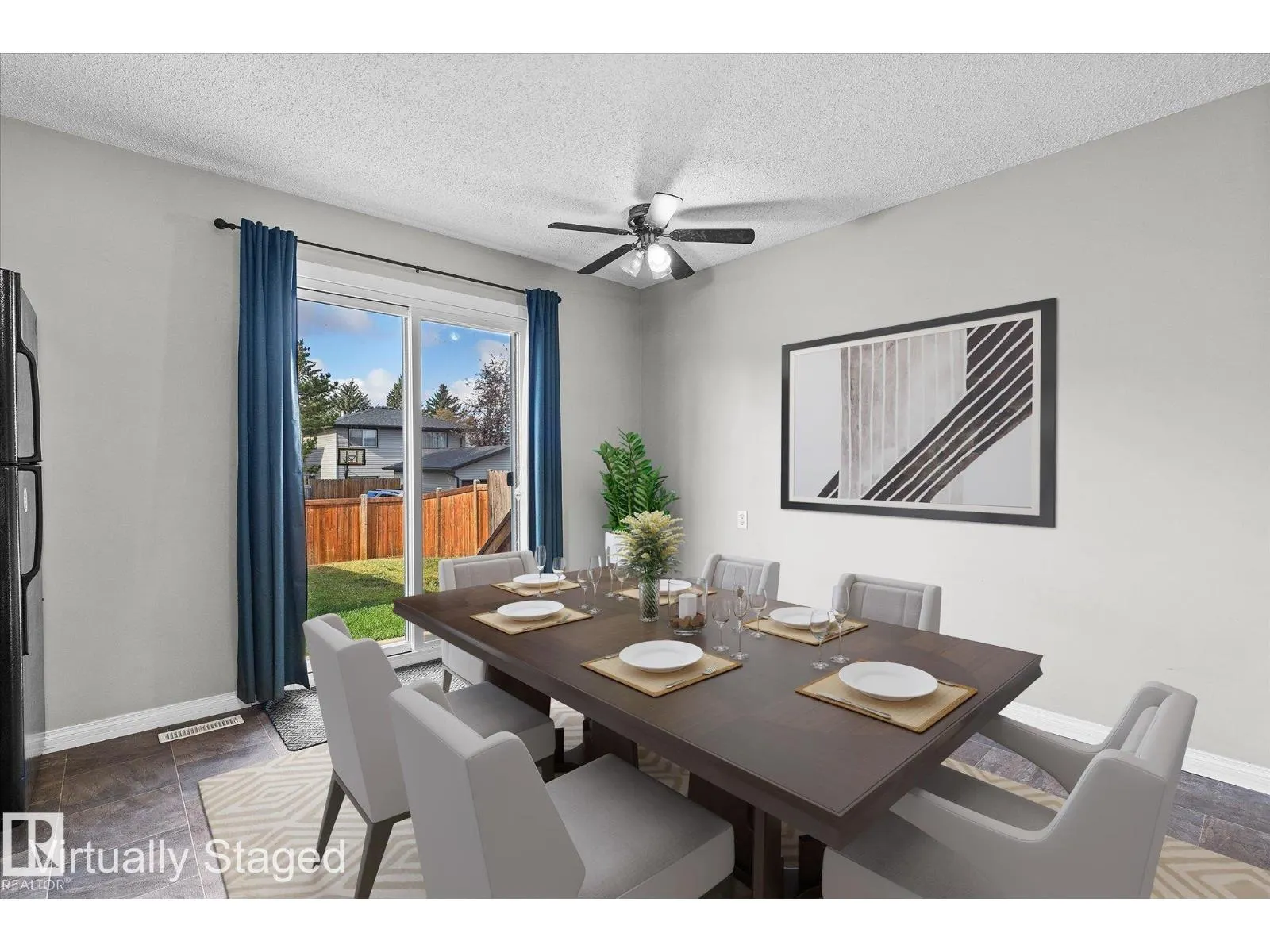 33 WESTGLEN CR
