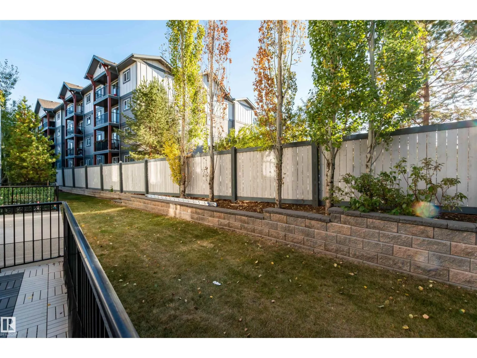 #101 6084 STANTON DR SW