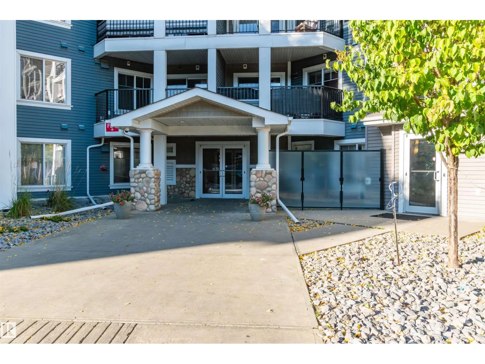 #101 6084 STANTON DR SW