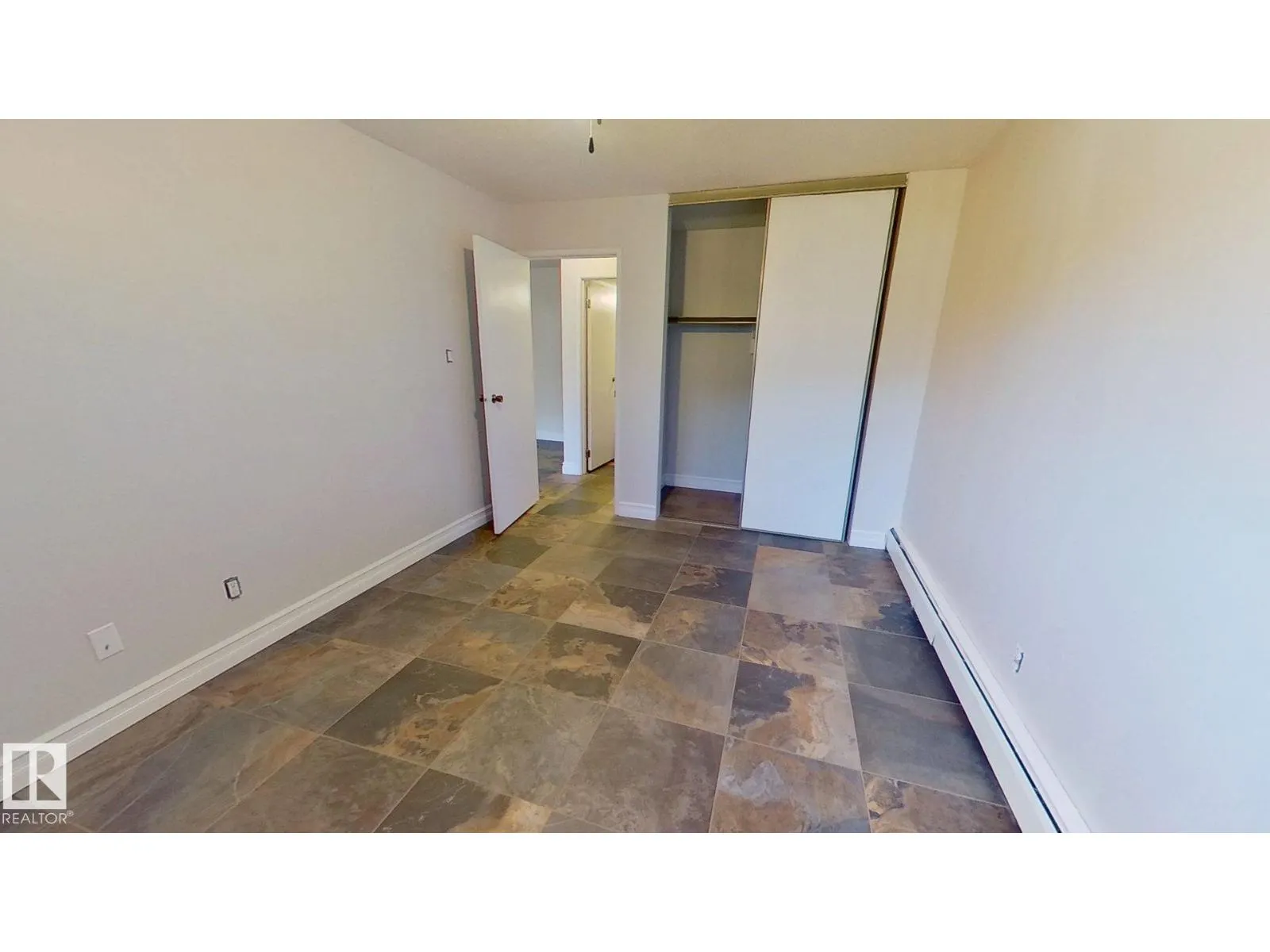 #3 10836 116 ST NW