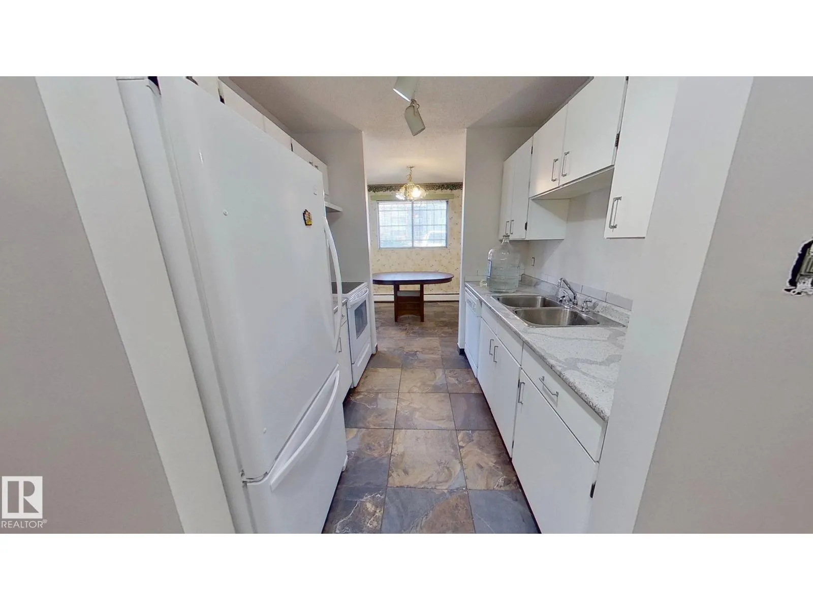 #3 10836 116 ST NW