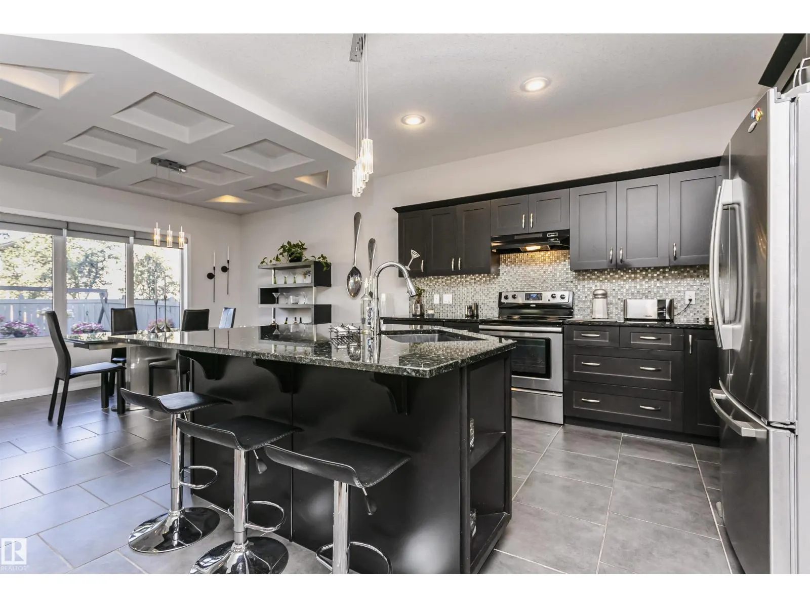 12936 201 ST NW