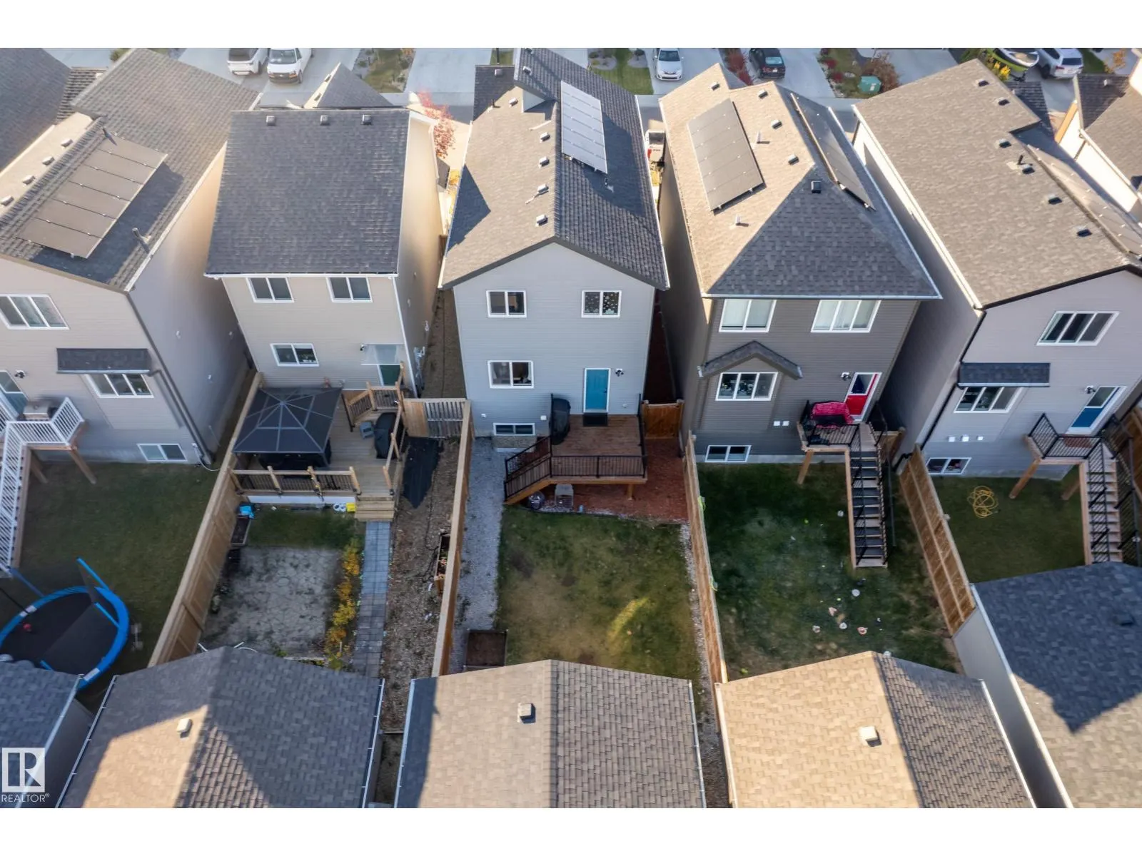 1011 DANIELS LO SW