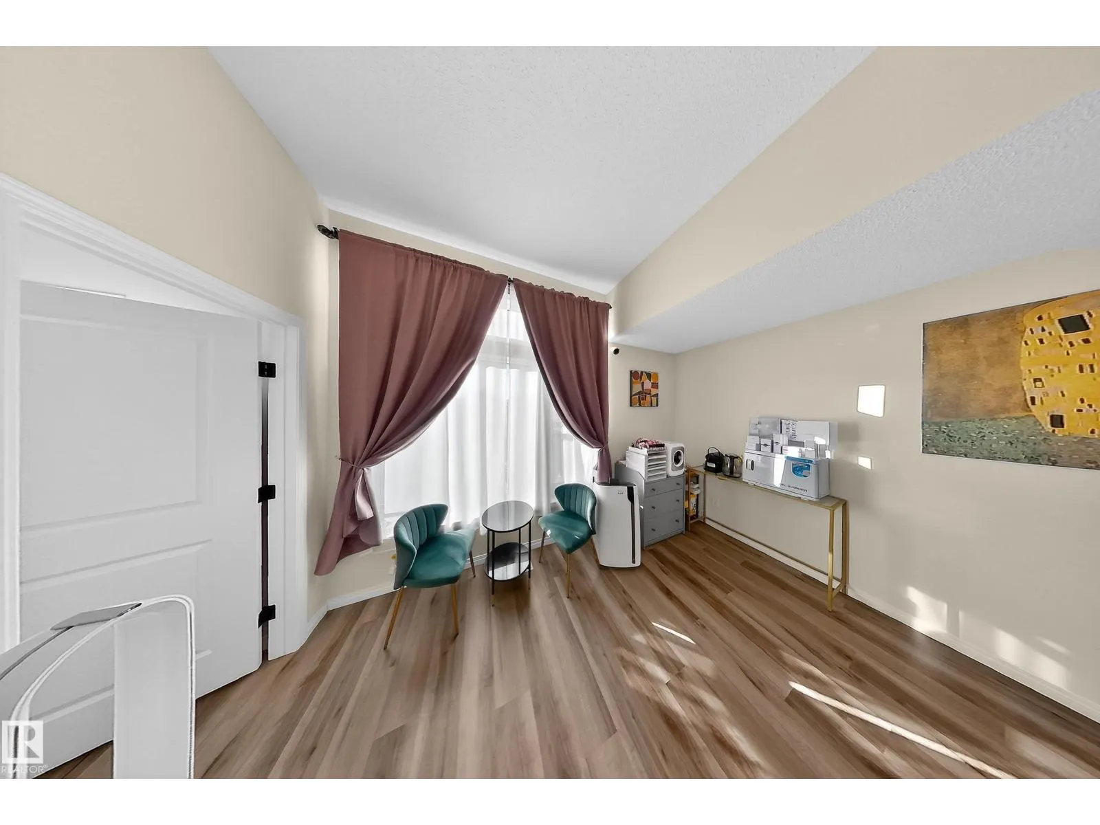 1011 DANIELS LO SW
