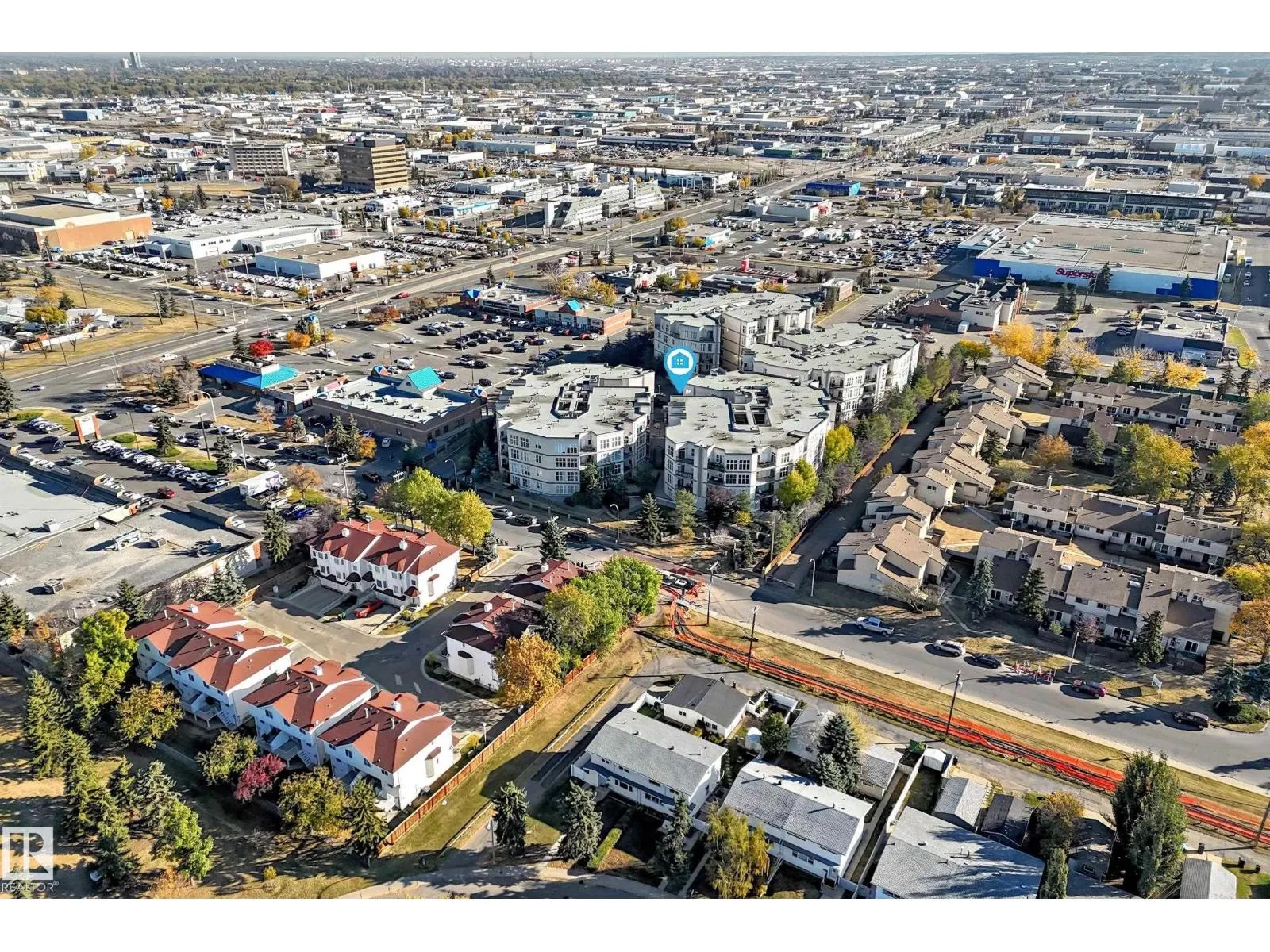 #152 4827 104A ST NW