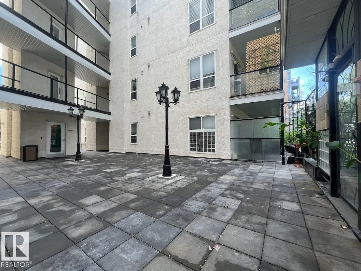 #532 10023 110 ST NW