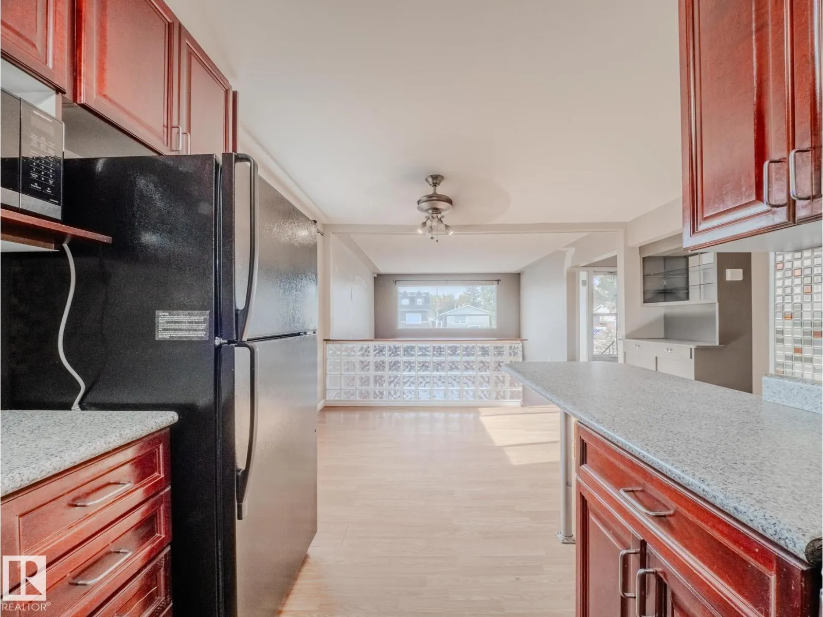 8111 159 ST NW