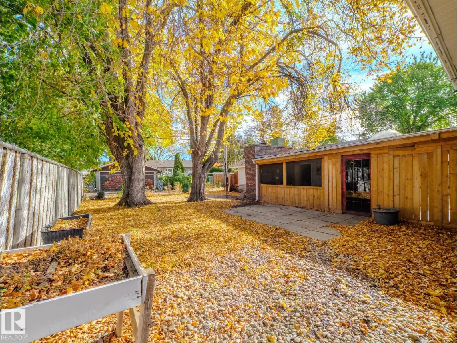 8111 159 ST NW
