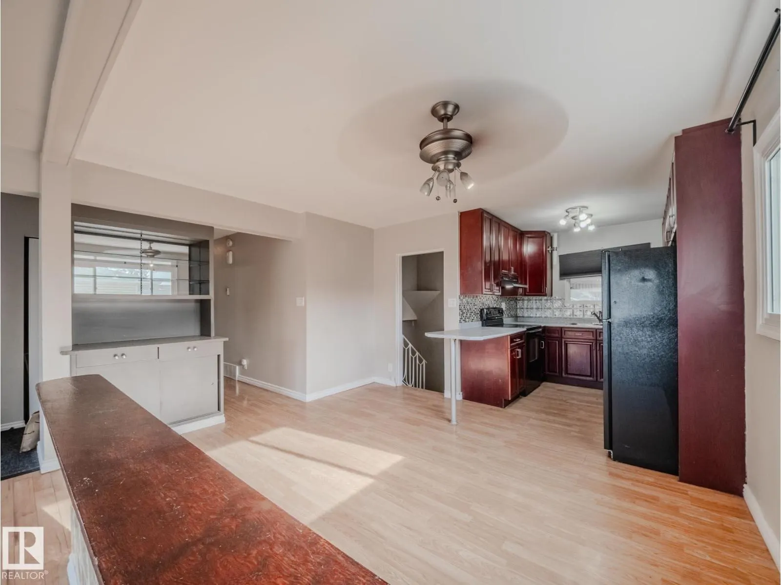 8111 159 ST NW