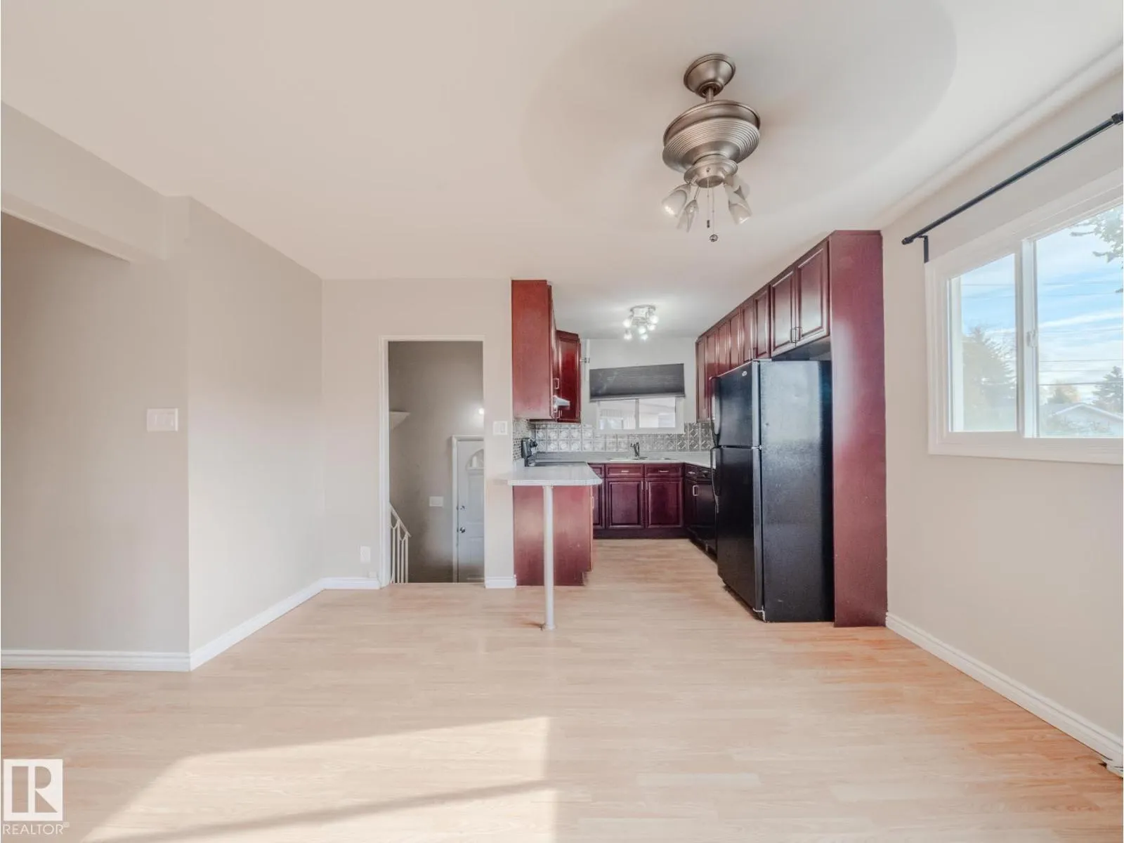 8111 159 ST NW