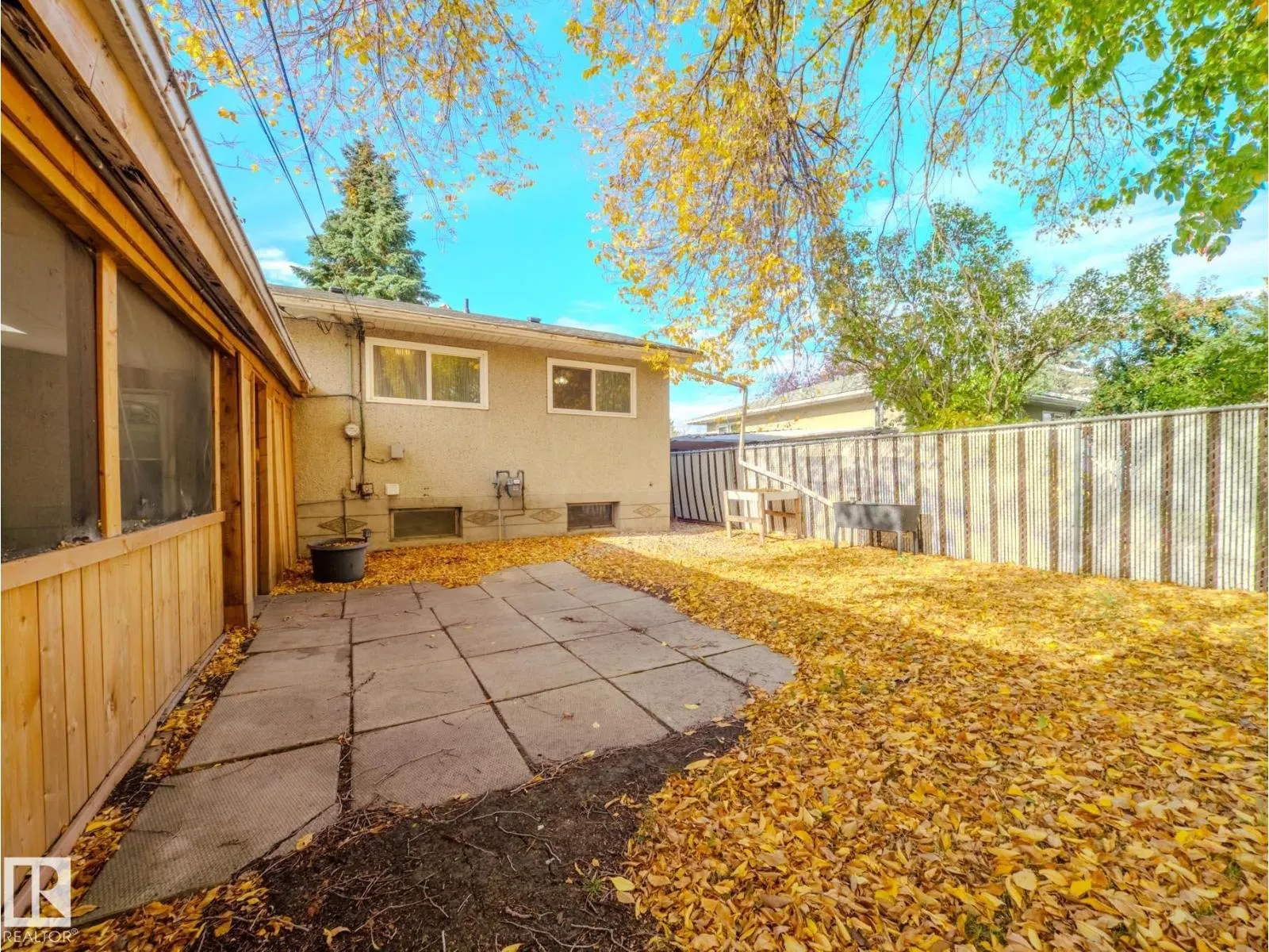 8111 159 ST NW