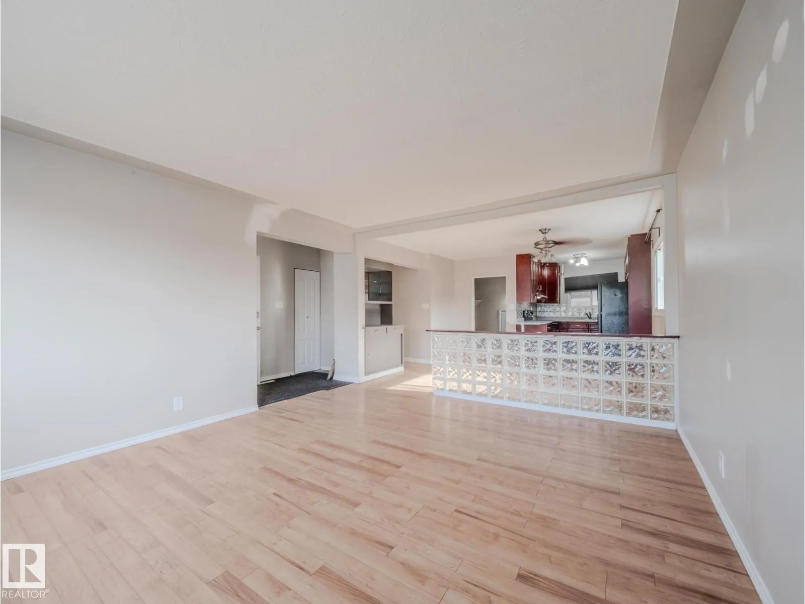 8111 159 ST NW