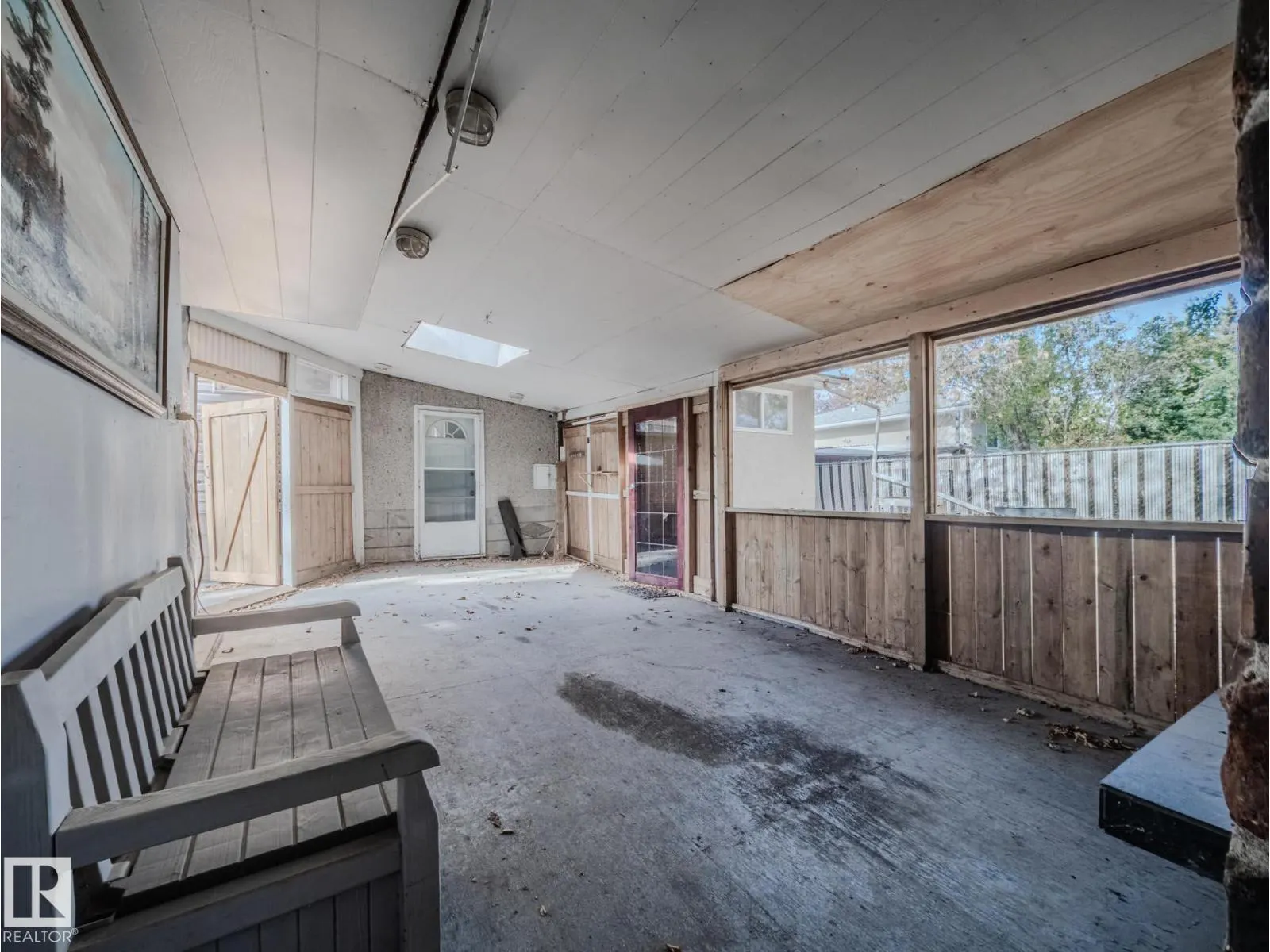 8111 159 ST NW