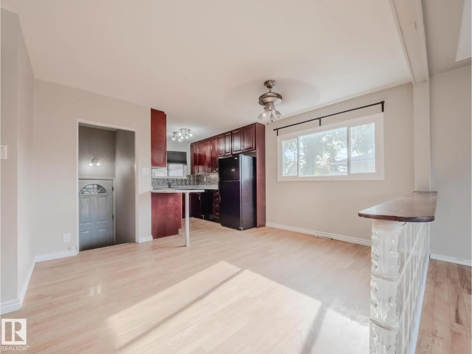 8111 159 ST NW