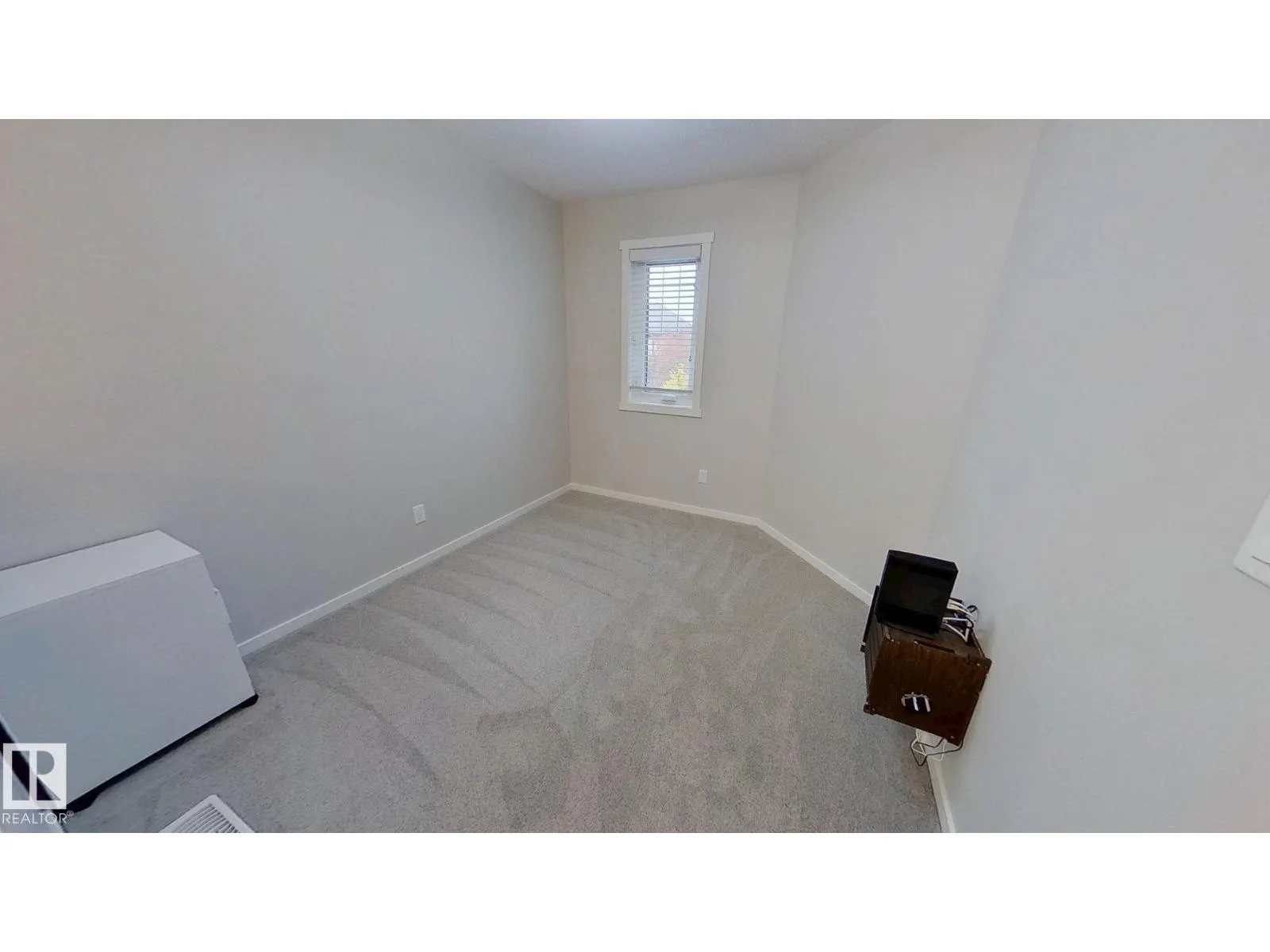3456 CUTLER CR SW SW