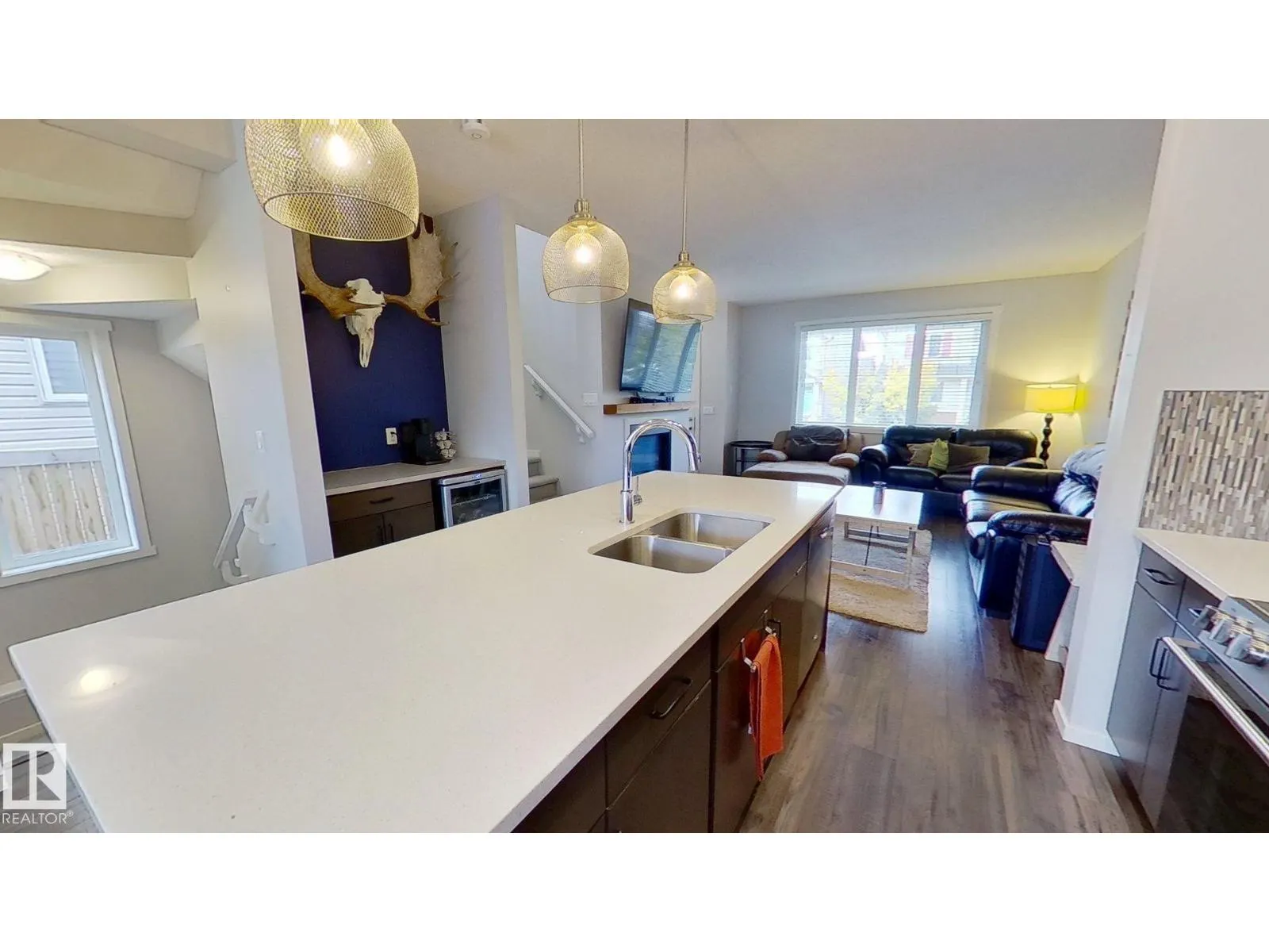 3456 CUTLER CR SW SW