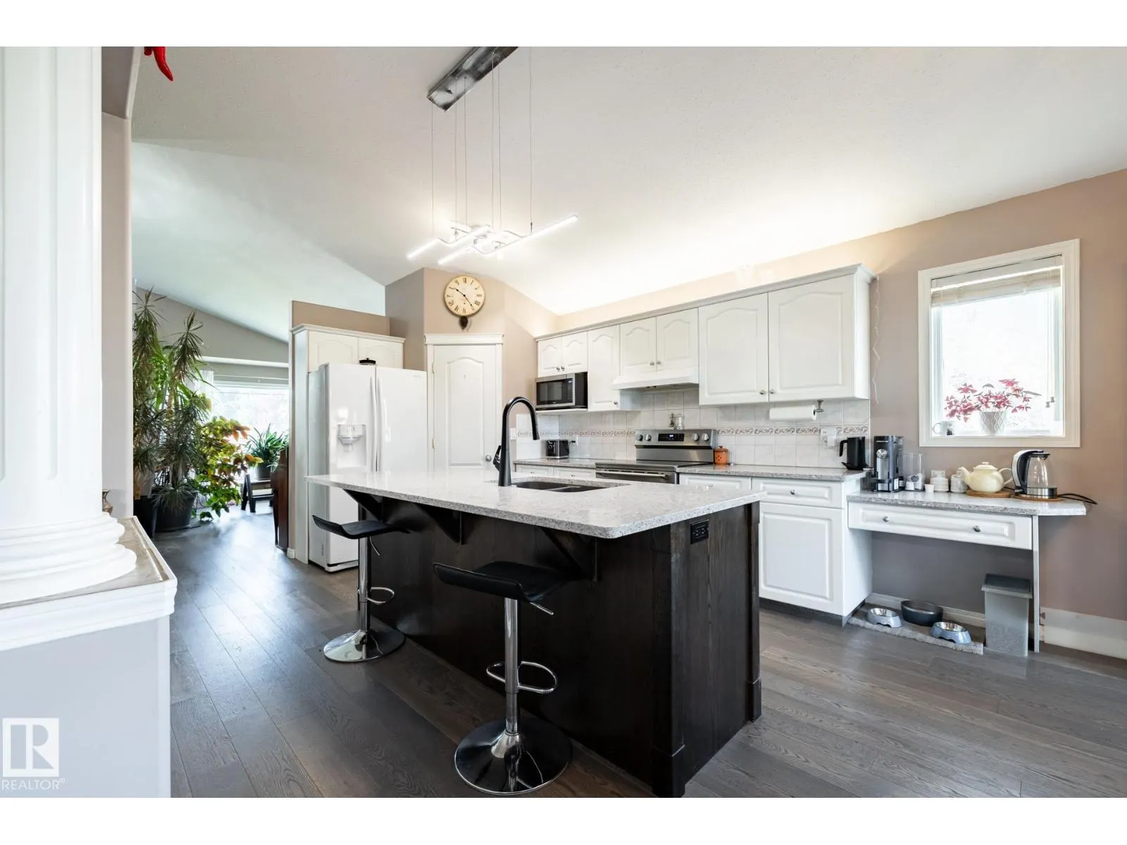 40 DEER PARK BV