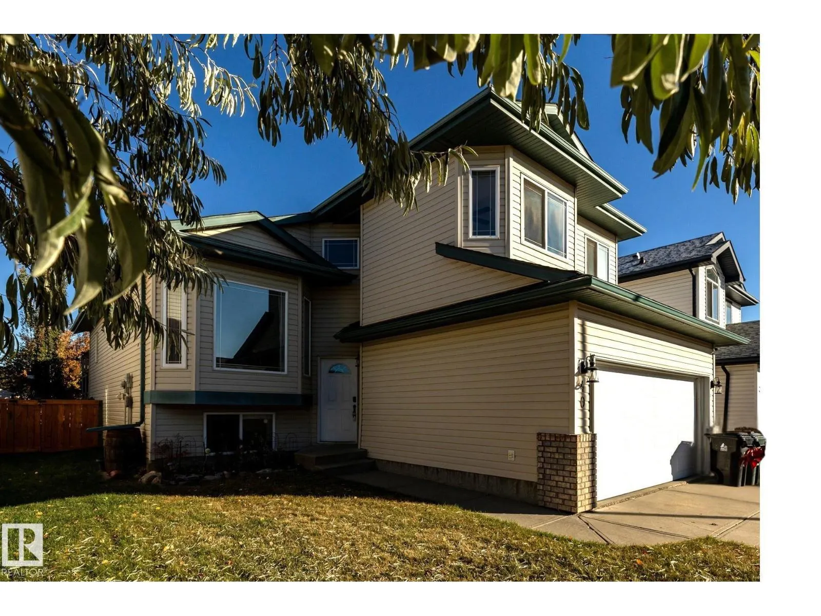 40 DEER PARK BV