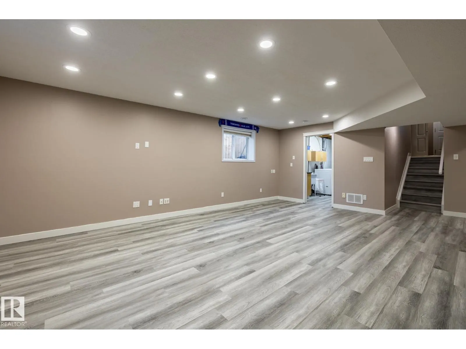 40 DEER PARK BV