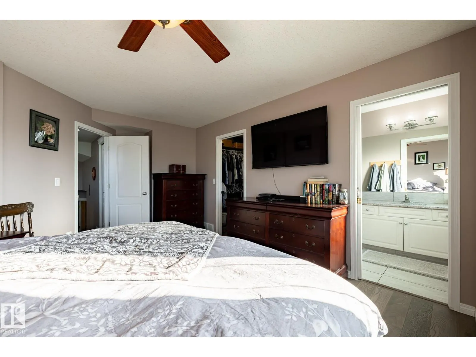 40 DEER PARK BV