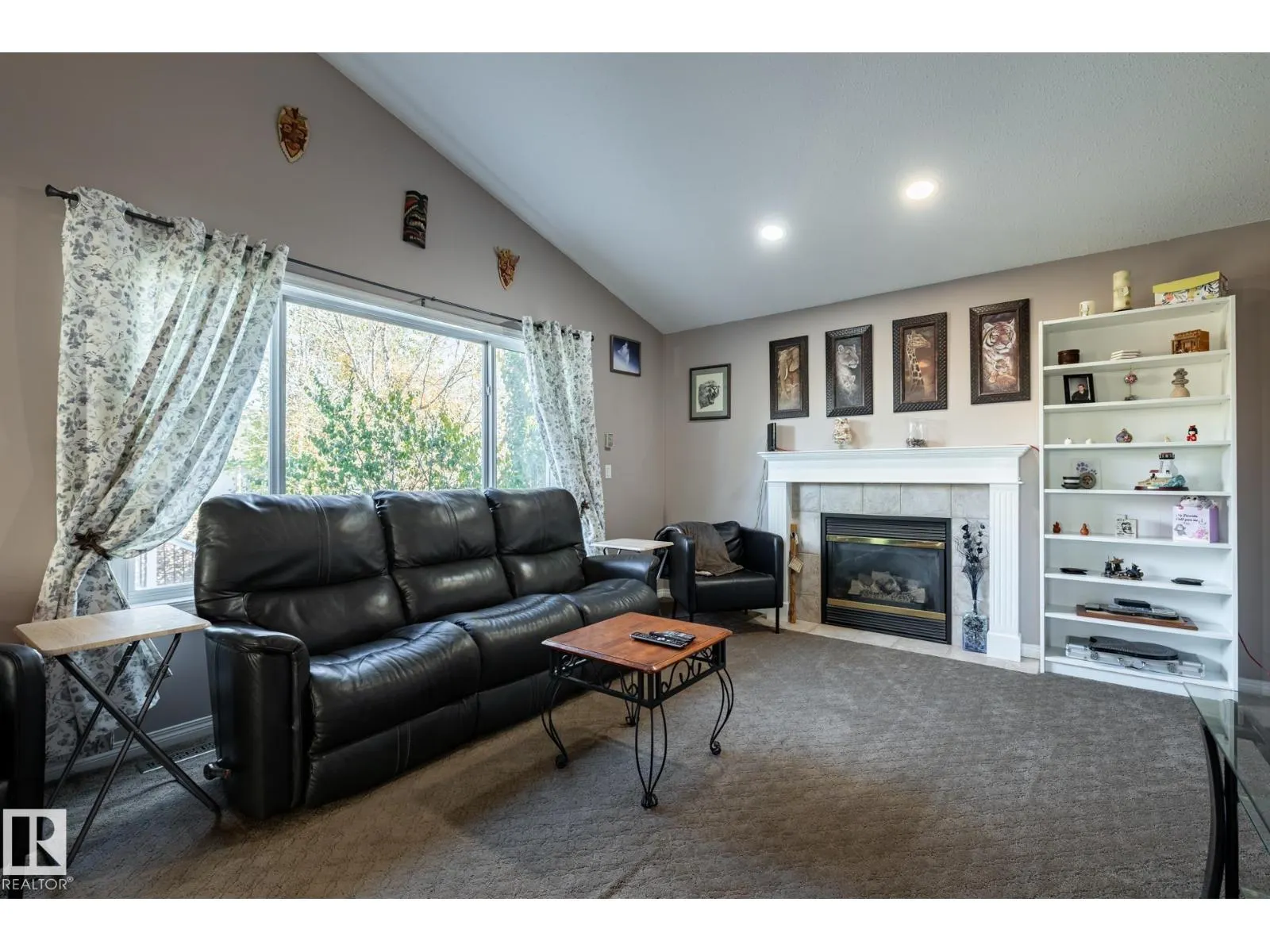 40 DEER PARK BV