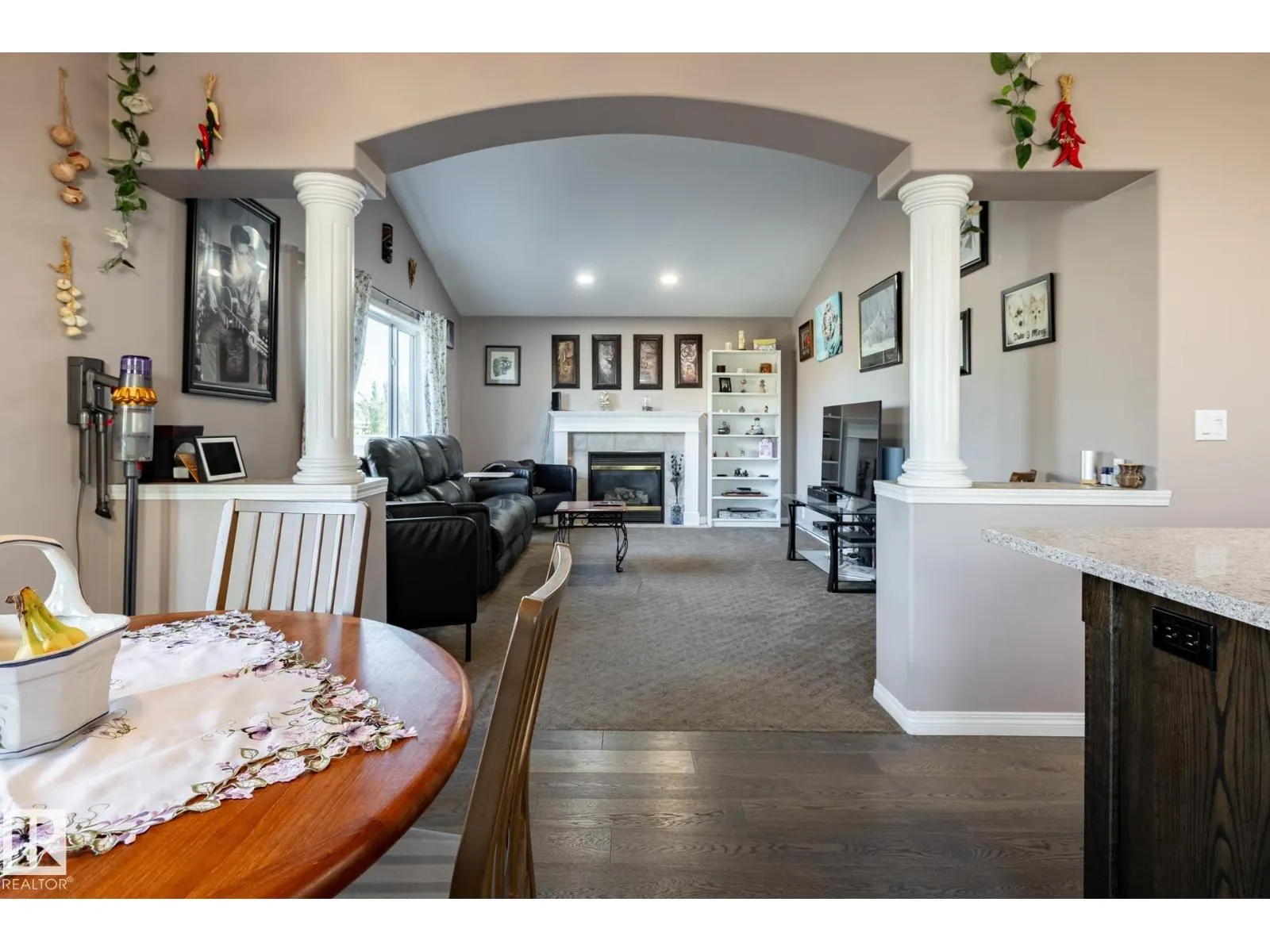 40 DEER PARK BV