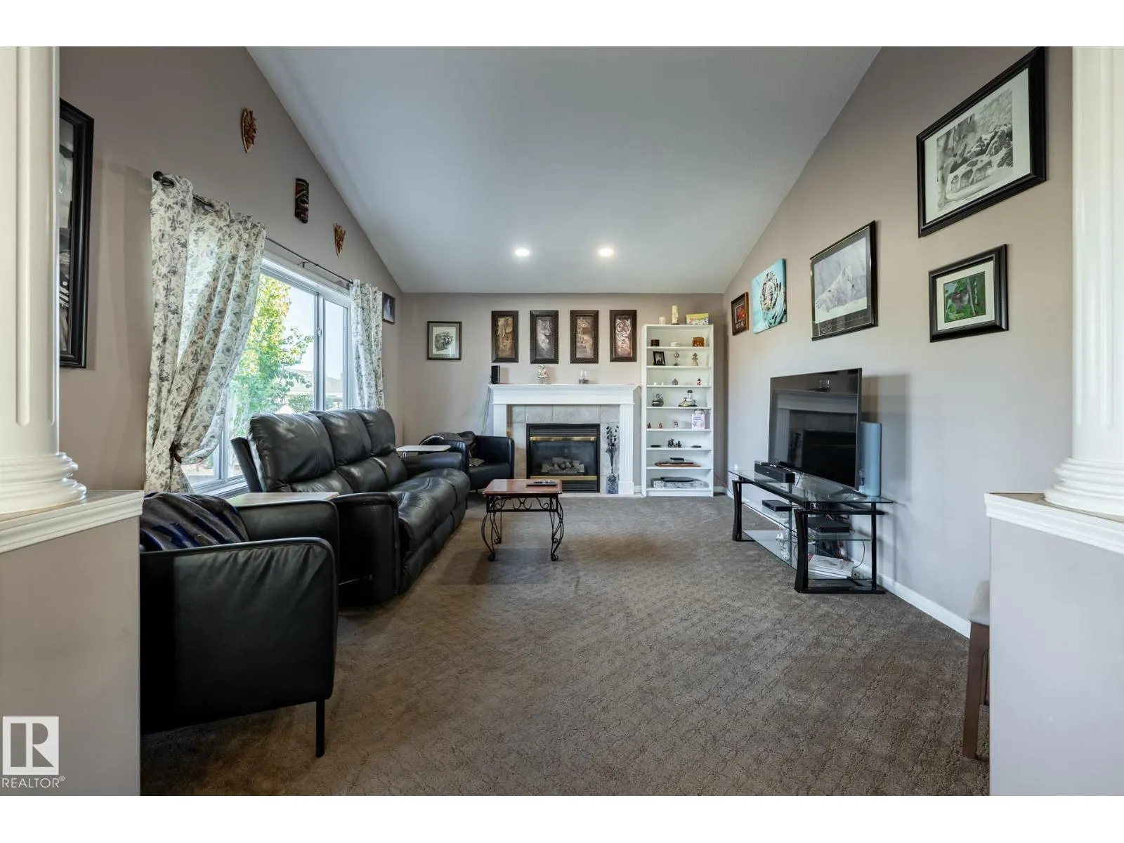40 DEER PARK BV