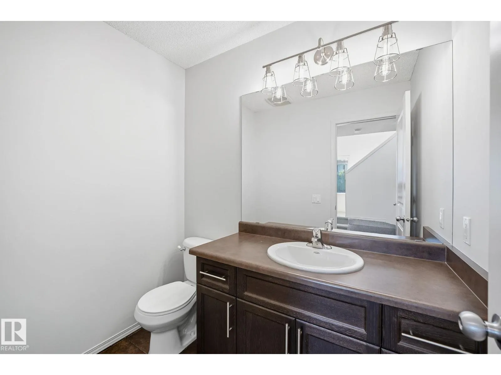 17104 125 ST NW