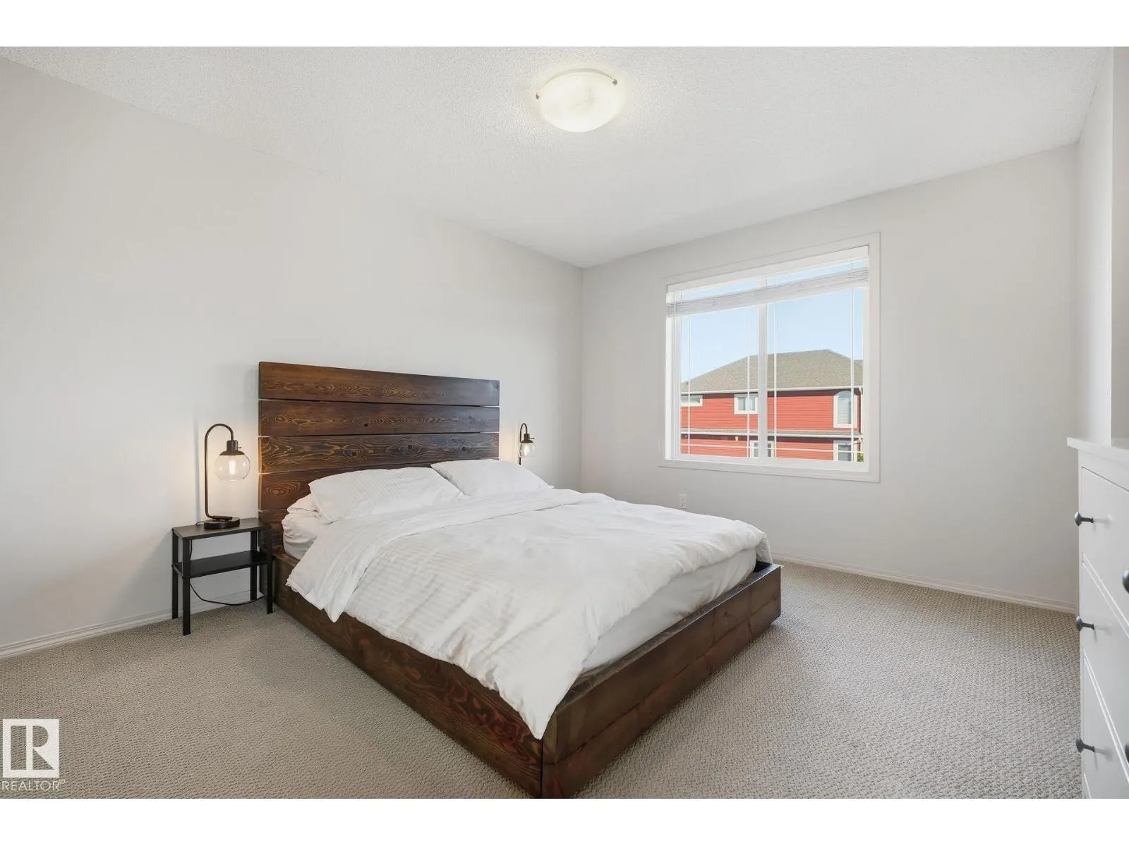 17104 125 ST NW