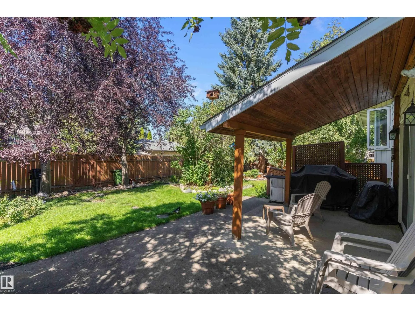 3112 109 ST NW