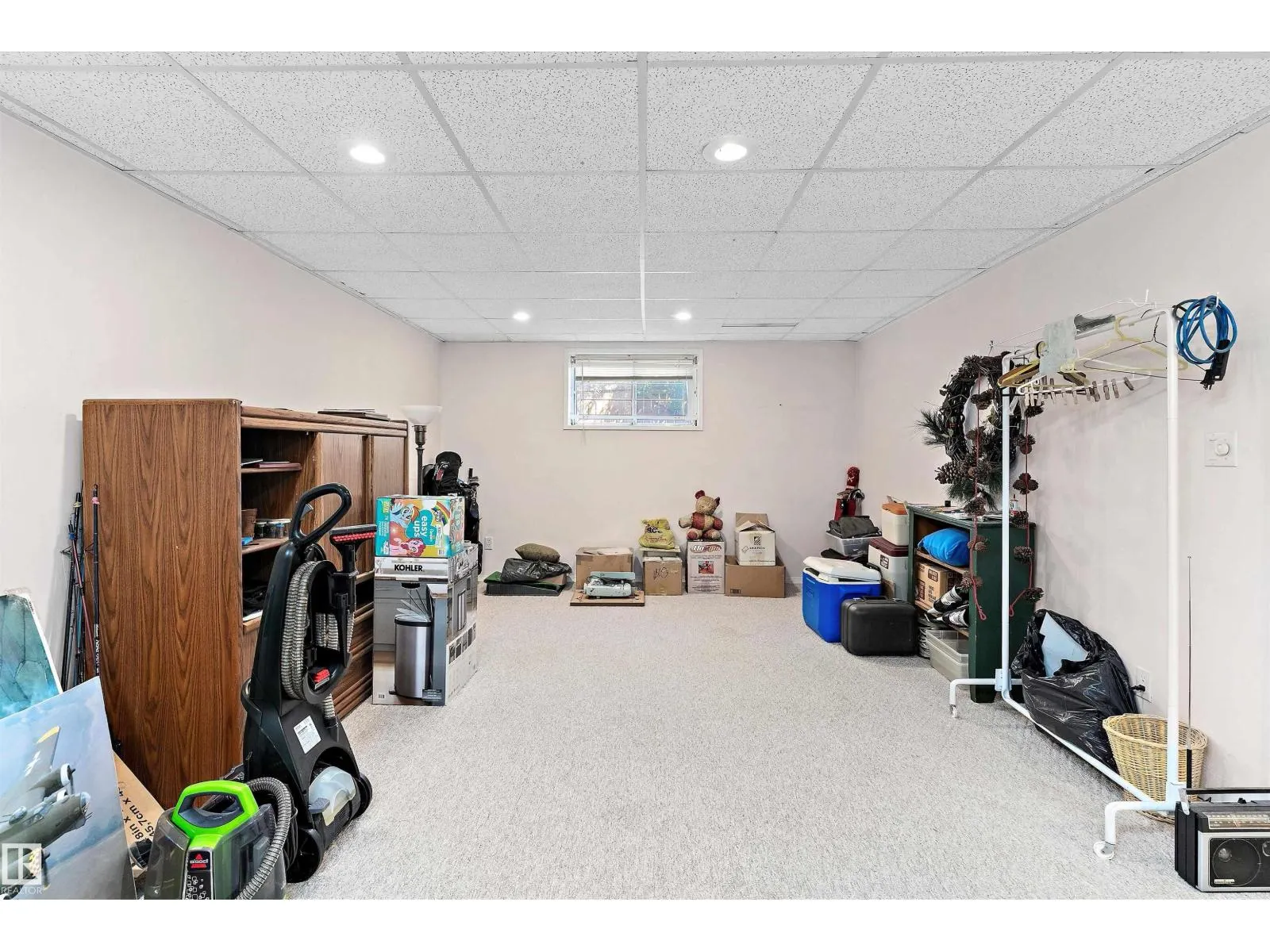 3112 109 ST NW