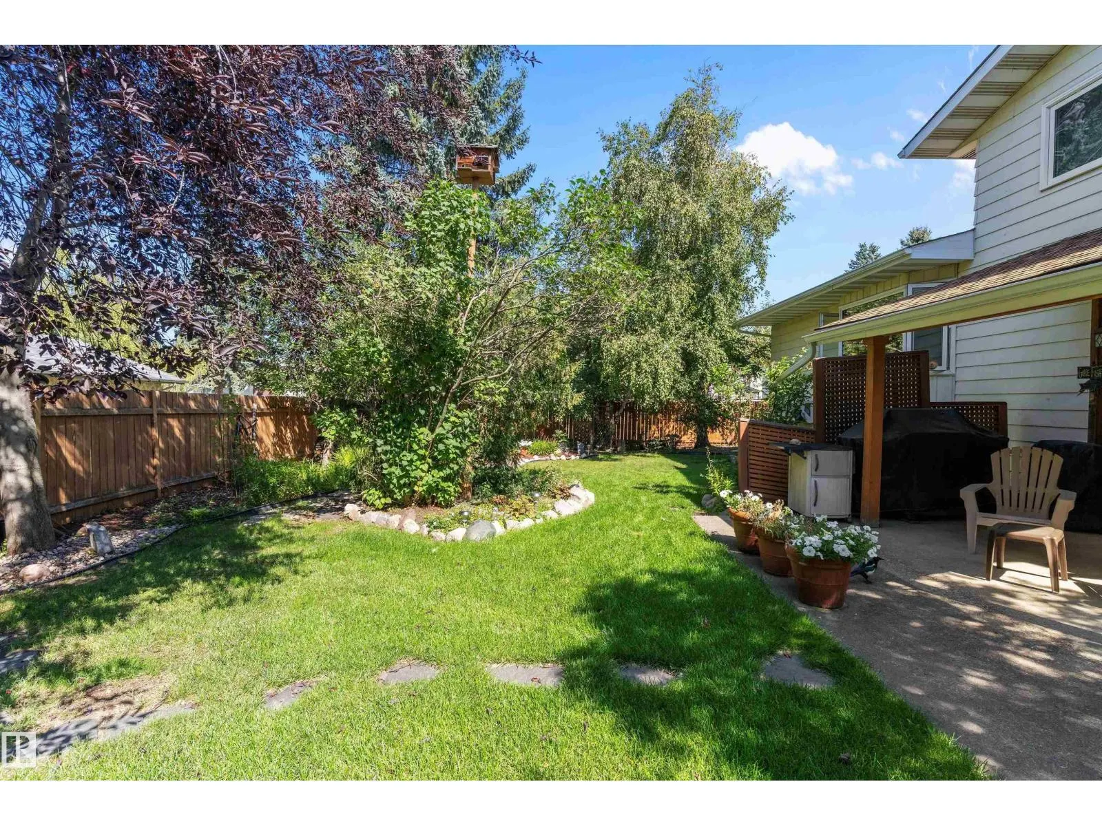 3112 109 ST NW
