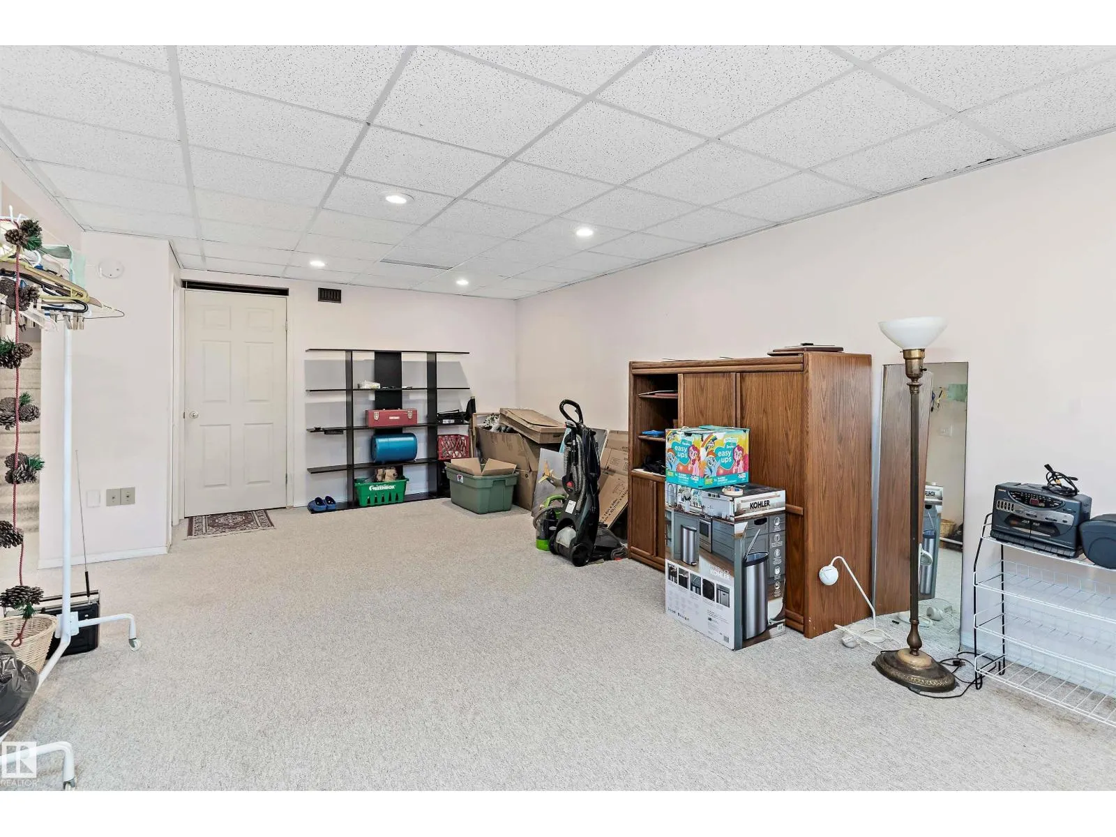 3112 109 ST NW