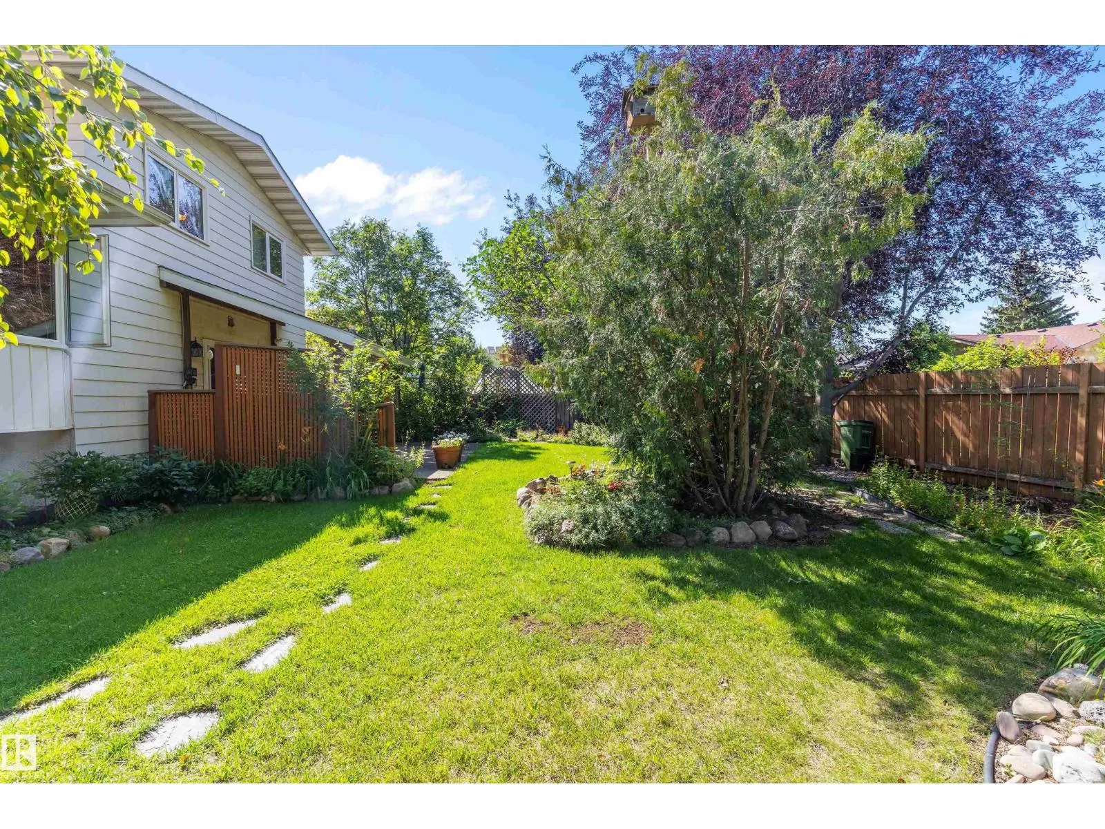 3112 109 ST NW