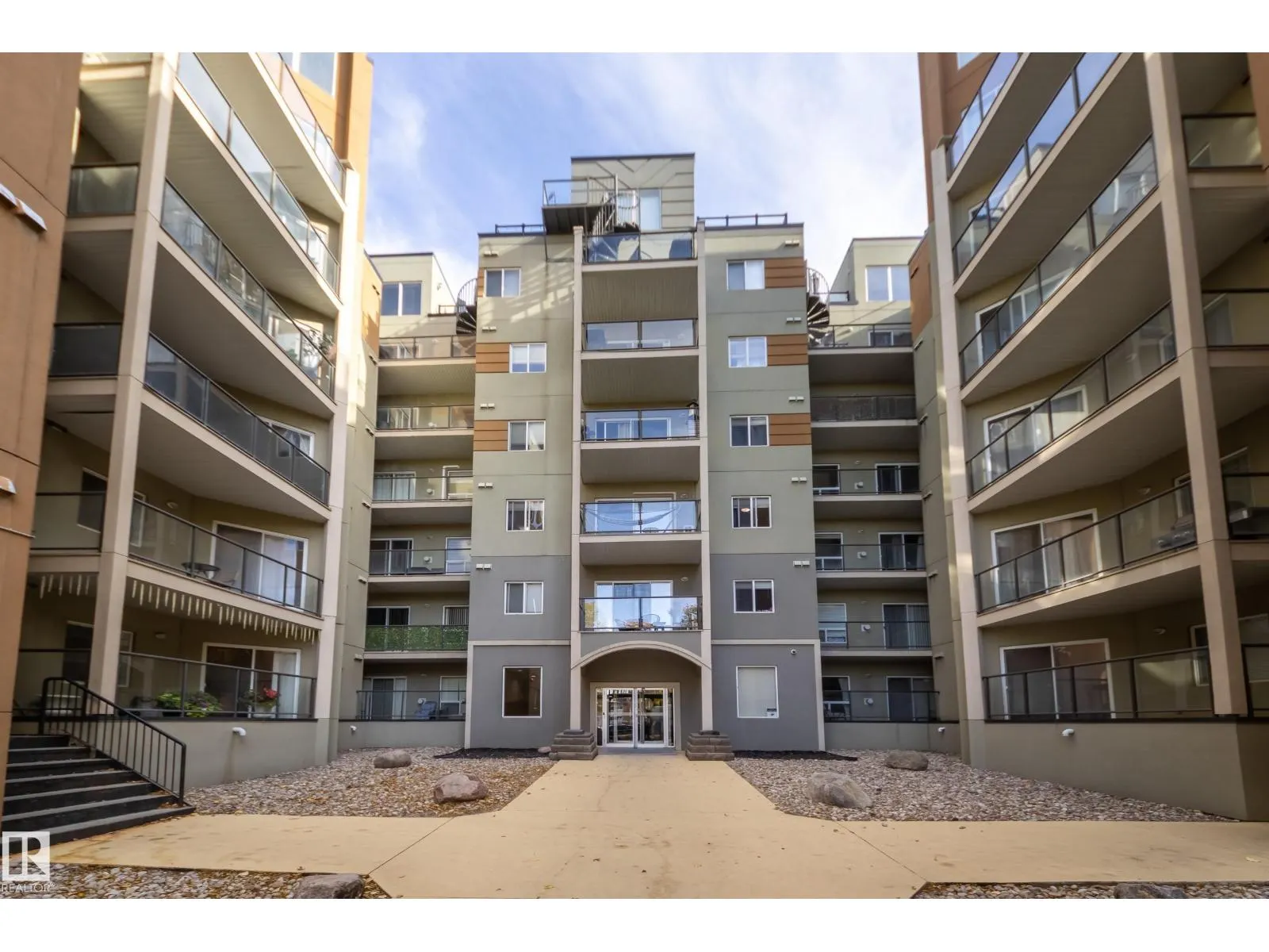 #301 10235 112 ST NW