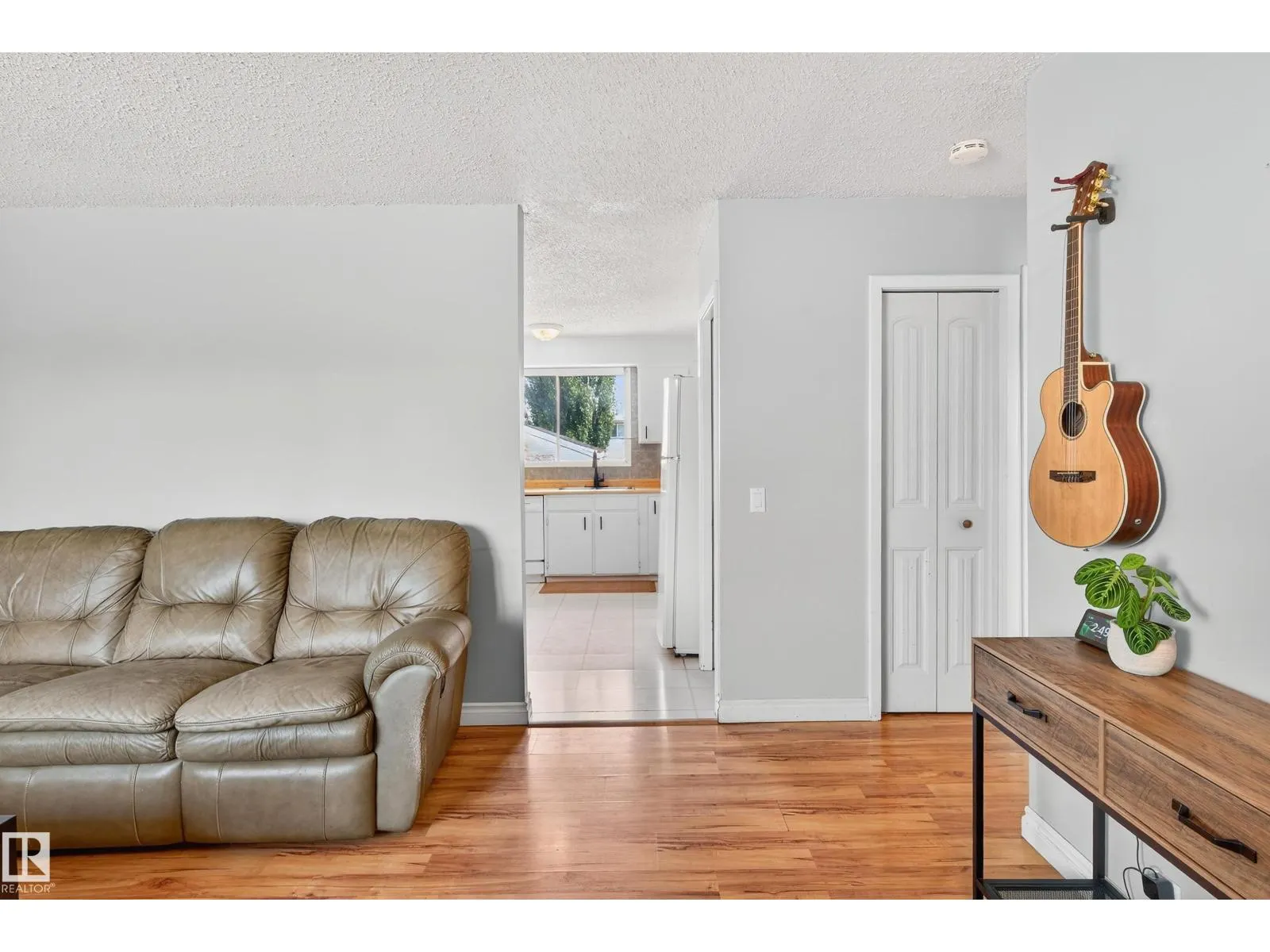 16215 102 ST NW