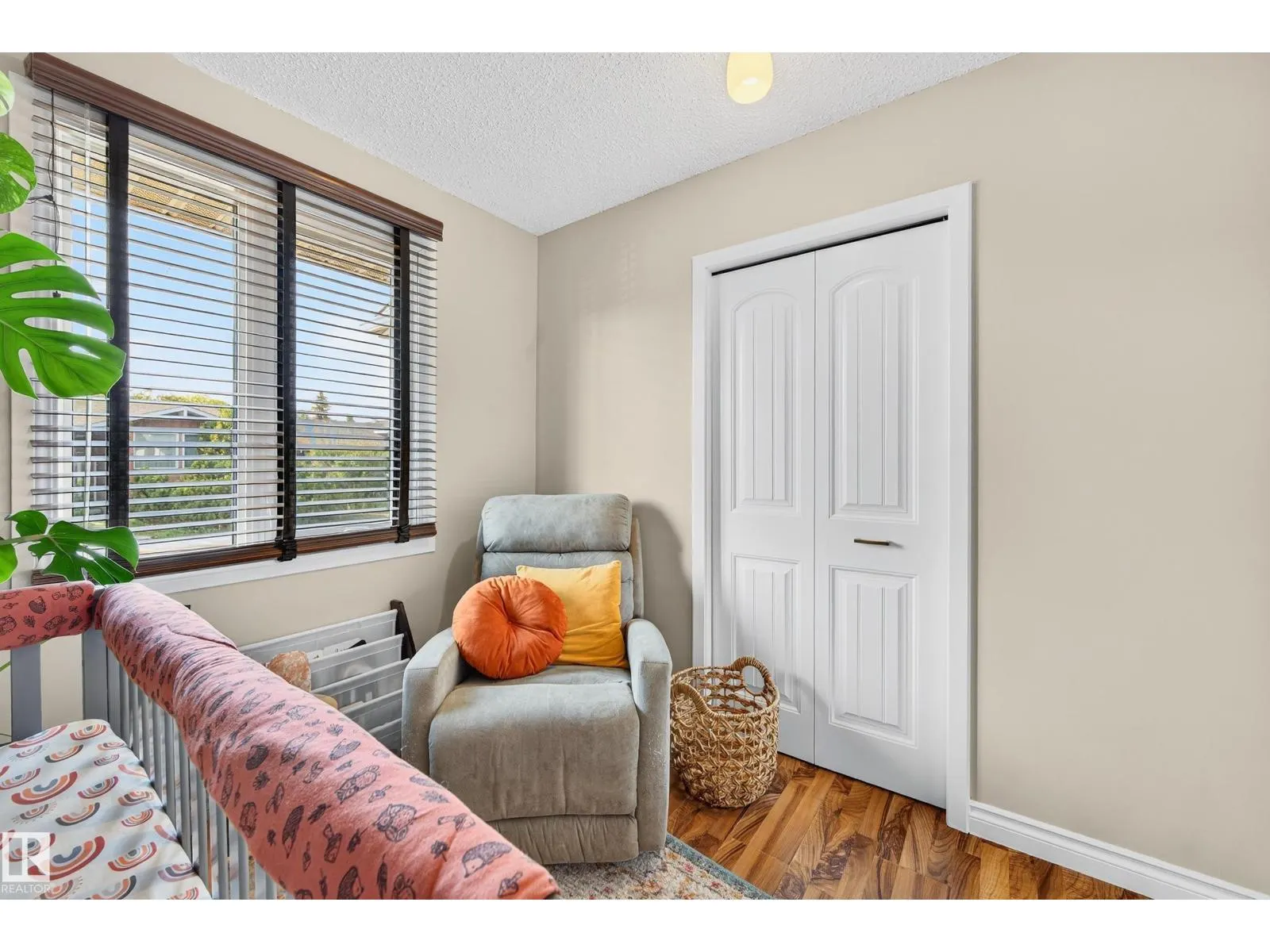 16215 102 ST NW