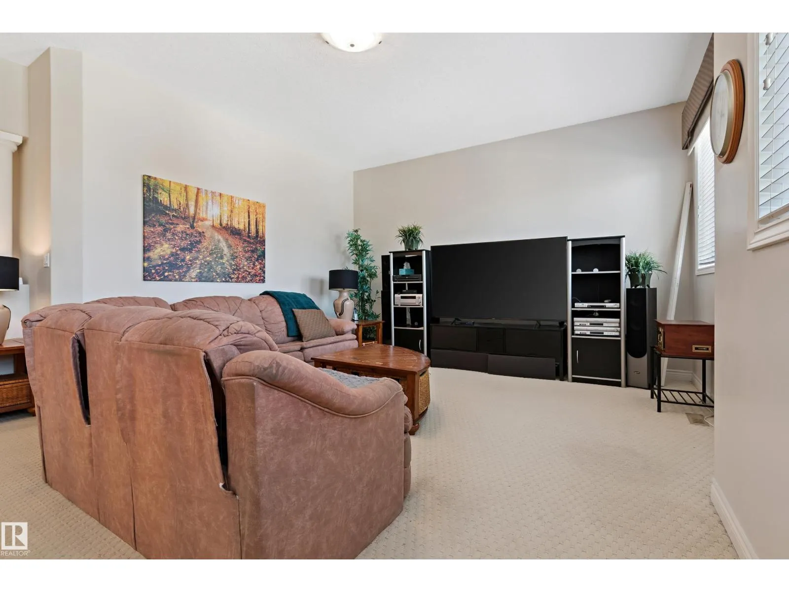 617 DALHOUSIE CR NW