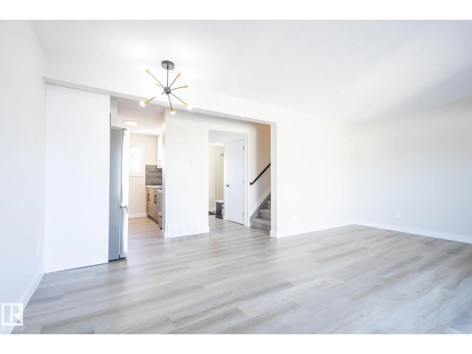 11516 139 AV NW