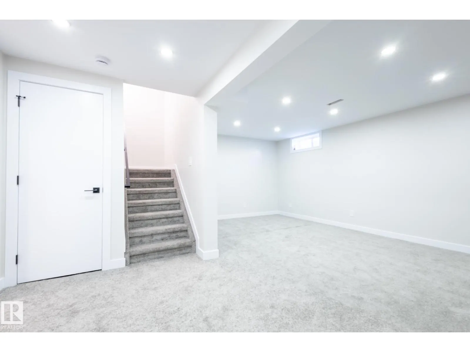 11516 139 AV NW