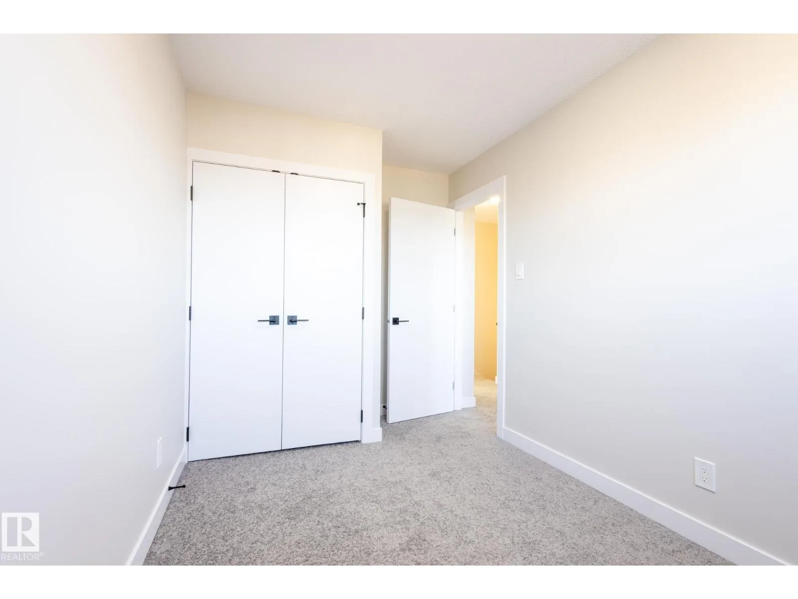 11516 139 AV NW