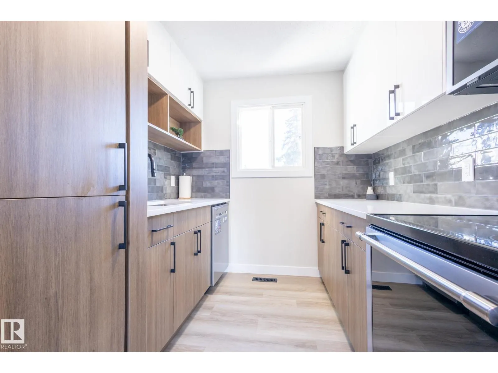 11516 139 AV NW