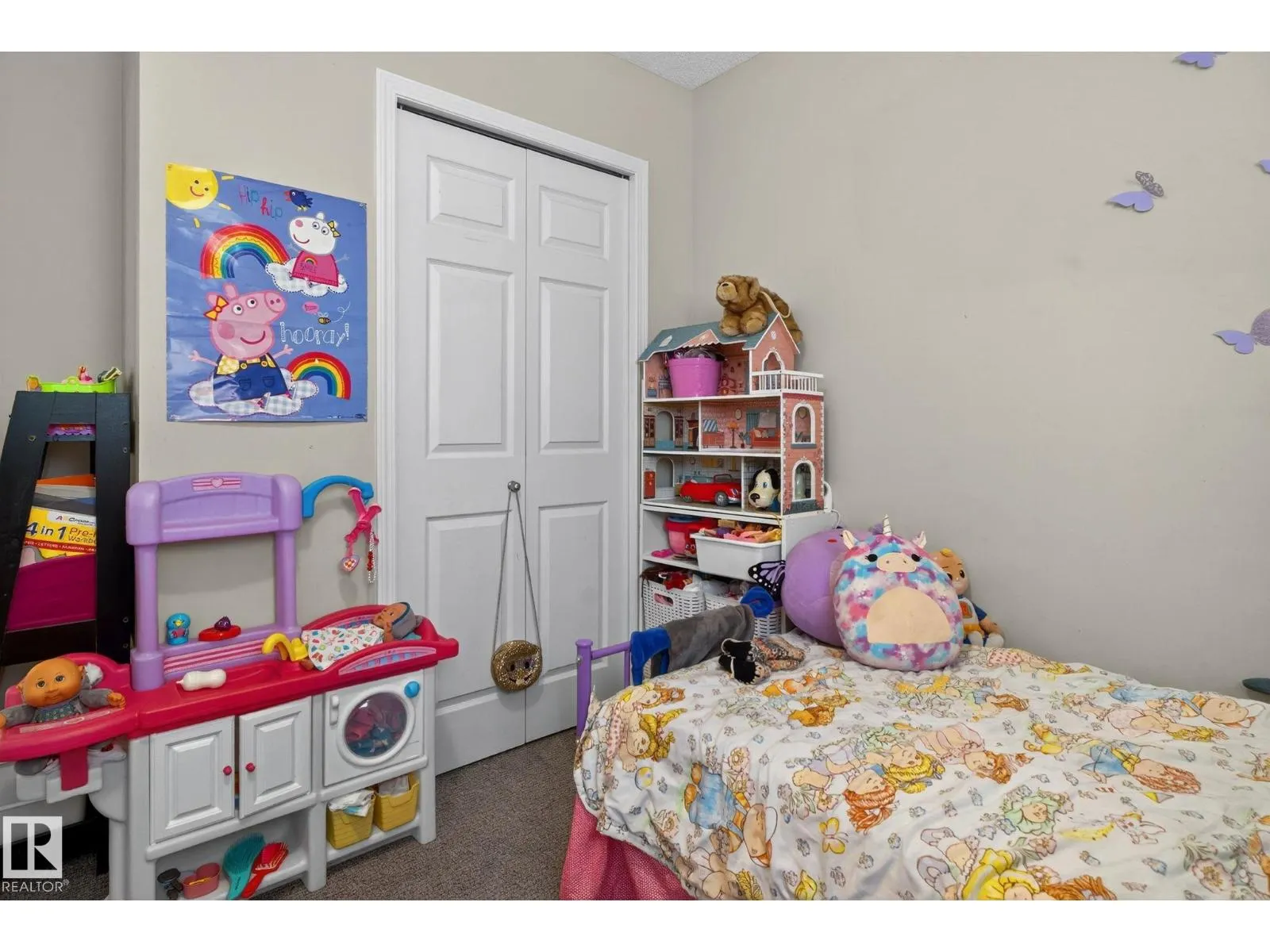 195, 142 Selkirk PL