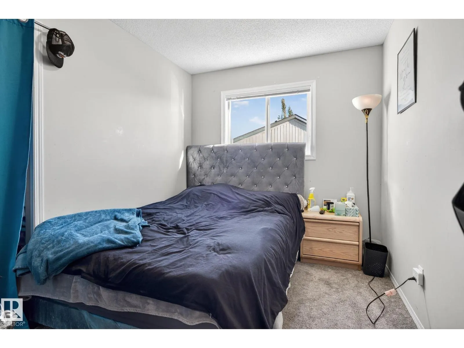 195, 142 Selkirk PL