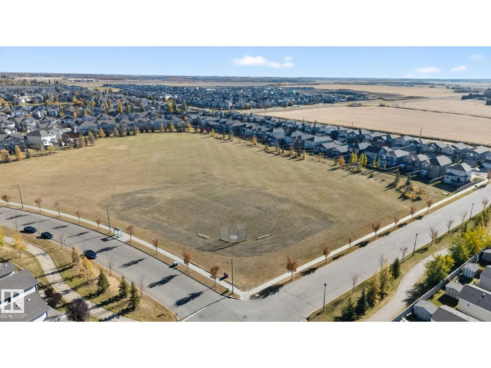 195, 142 Selkirk PL