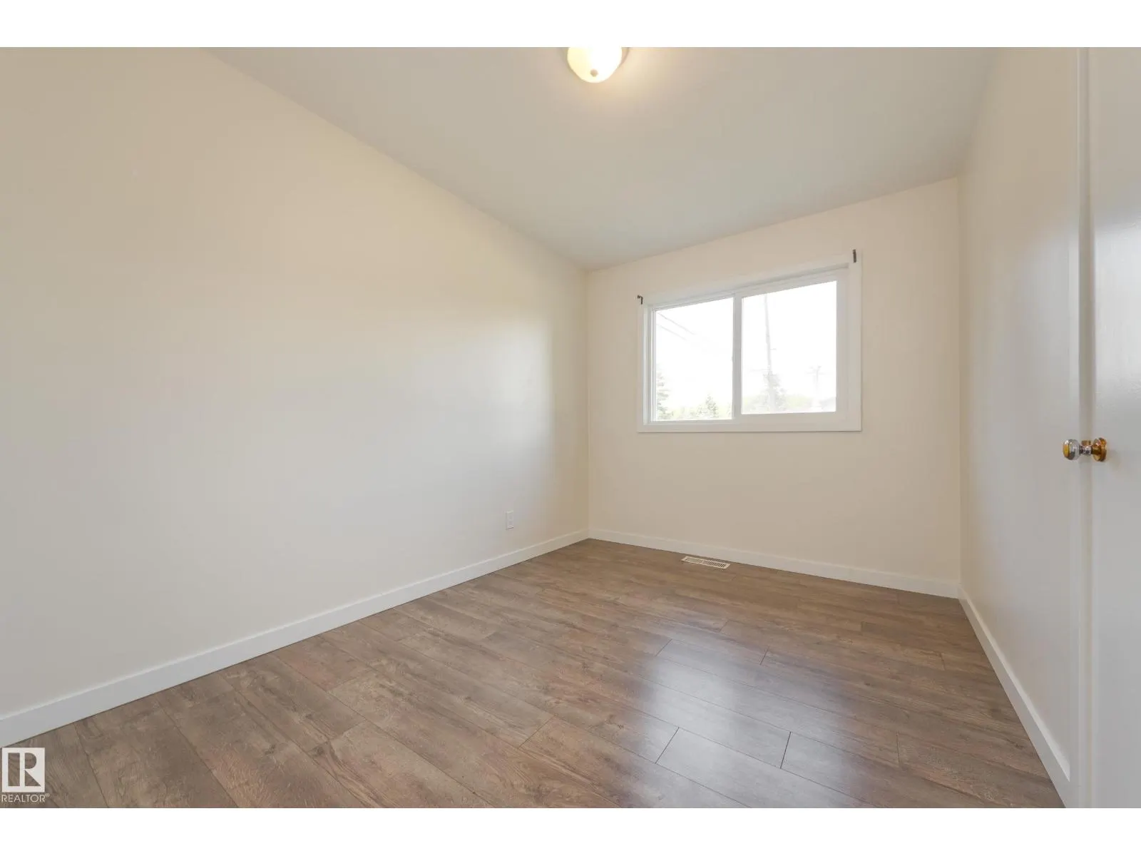13236 115 AV NW
