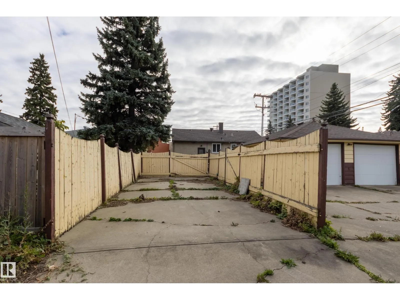 13236 115 AV NW